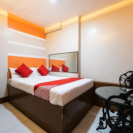 Oyo 475 Pearl Blossom Hotel Manila Zewnętrze zdjęcie