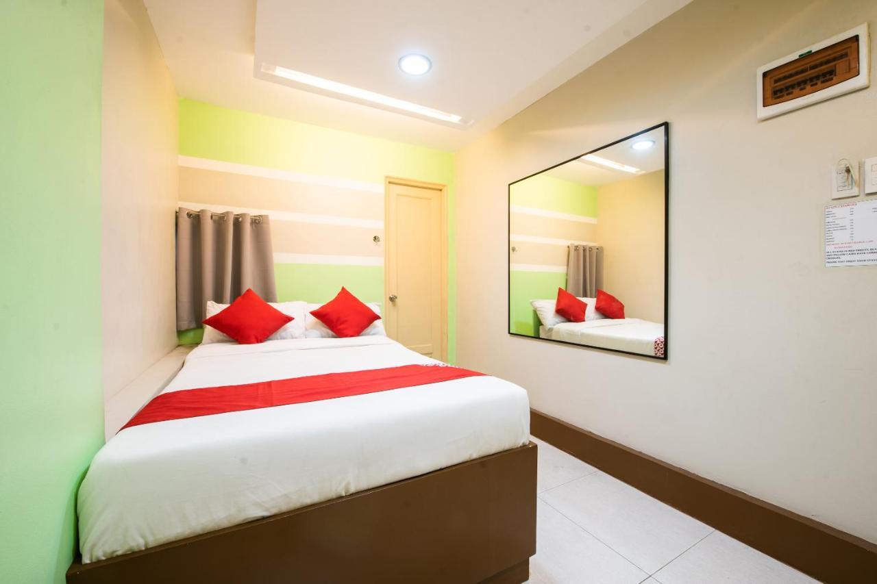 Oyo 475 Pearl Blossom Hotel Manila Zewnętrze zdjęcie