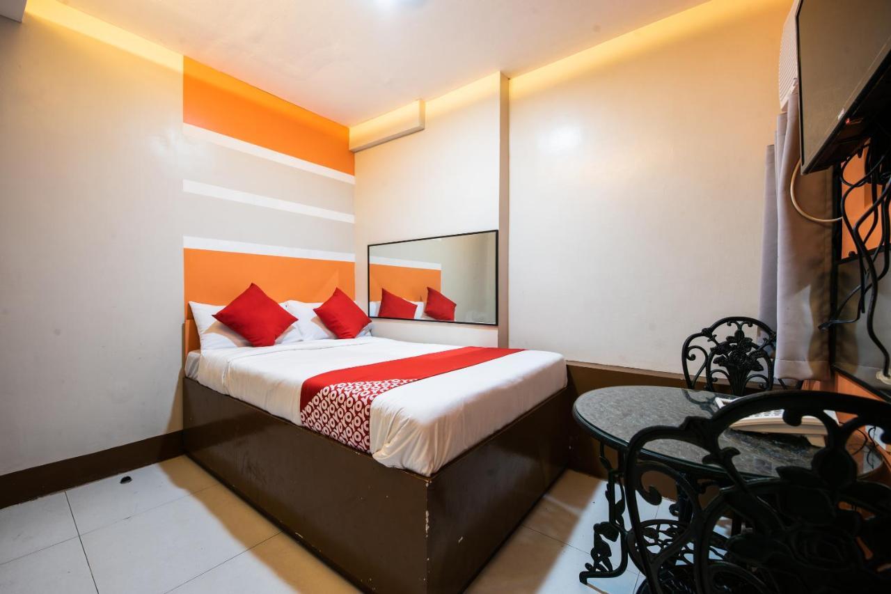 Oyo 475 Pearl Blossom Hotel Manila Zewnętrze zdjęcie