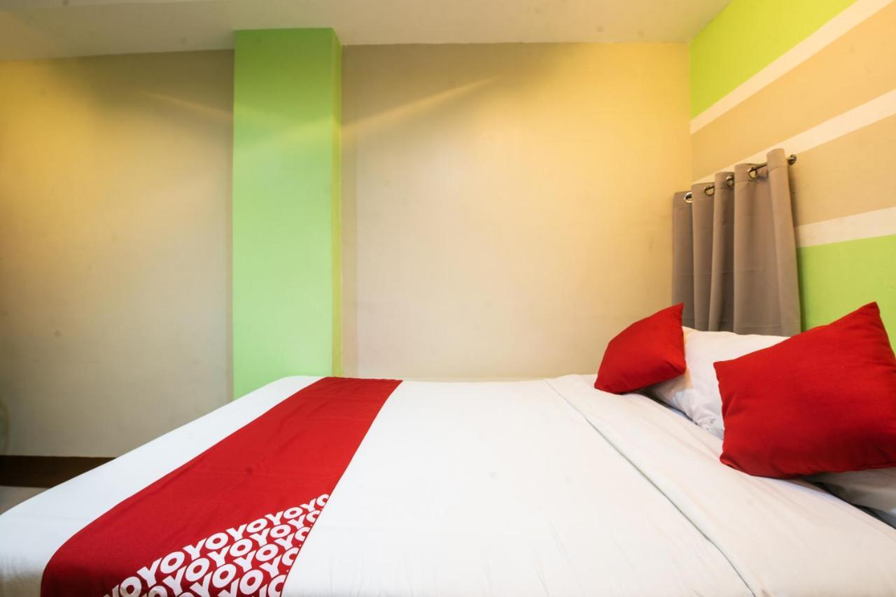 Oyo 475 Pearl Blossom Hotel Manila Zewnętrze zdjęcie