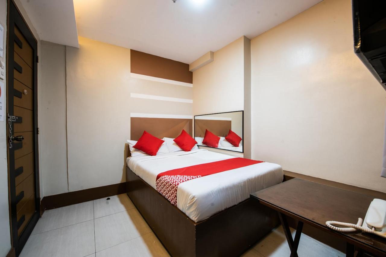 Oyo 475 Pearl Blossom Hotel Manila Zewnętrze zdjęcie